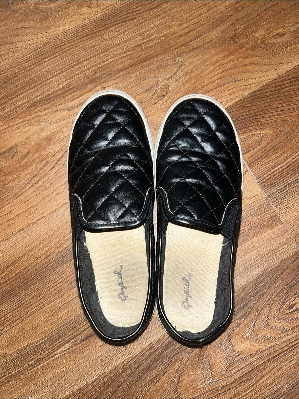 Charlotte Russe Black Quilted Slip-On Flats